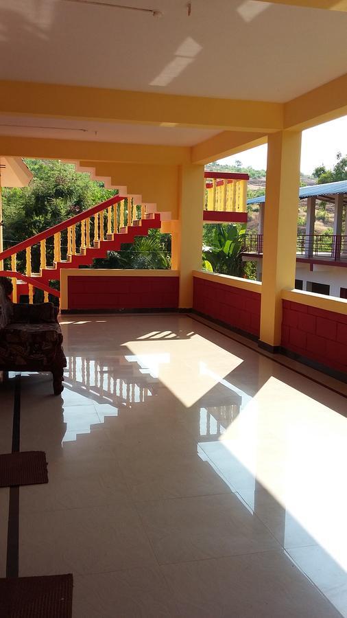Hari Om Hotel Gokarna  Luaran gambar